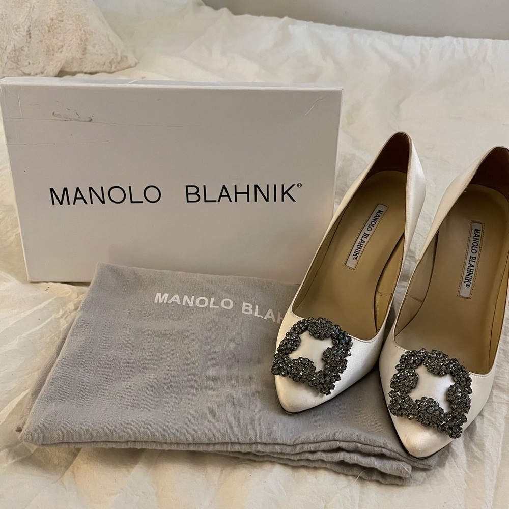Manolo Blahnik Hangisi Pumps
